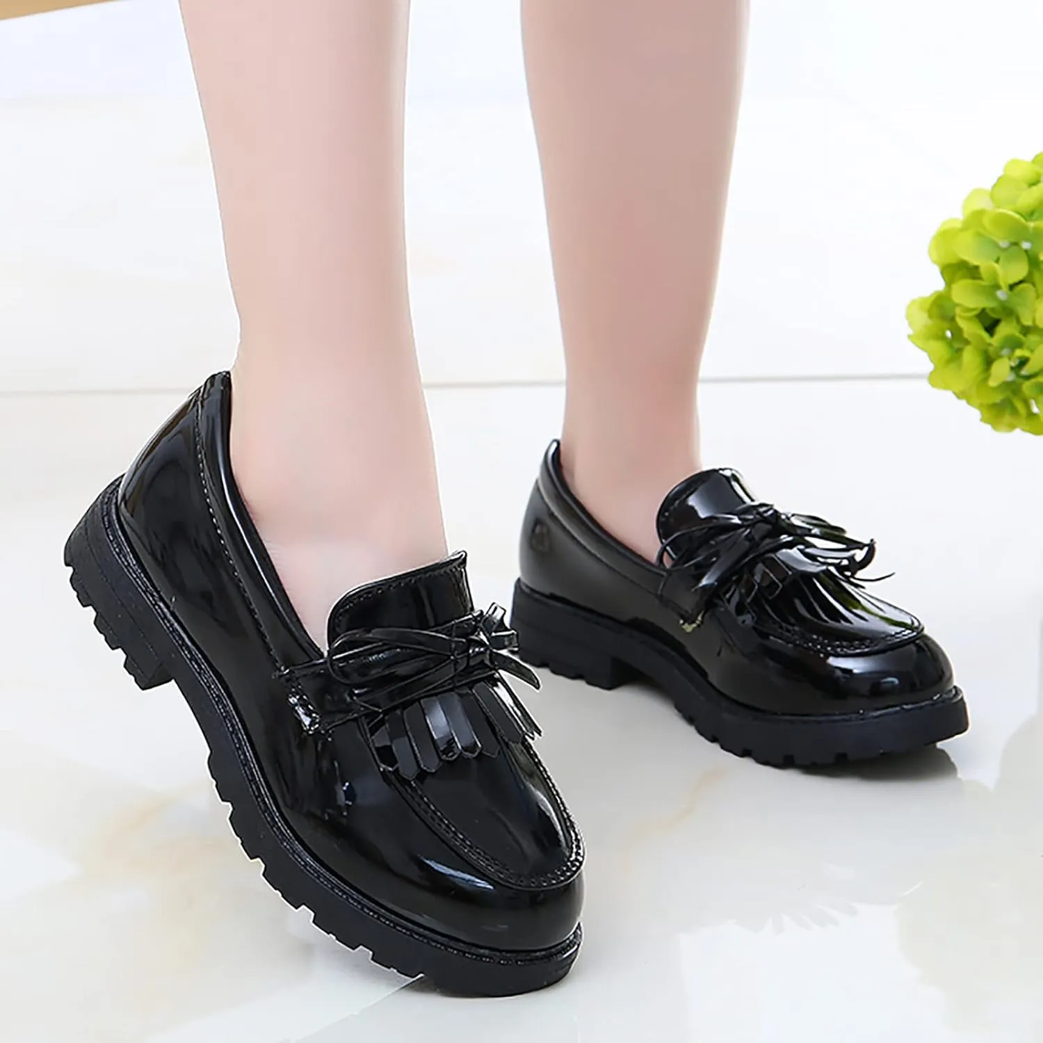 Girls Slip On Leather Loafer Tassel Bow Flats School Dress Shoes for Girls Toddler Walking Shoes (Black, 33)