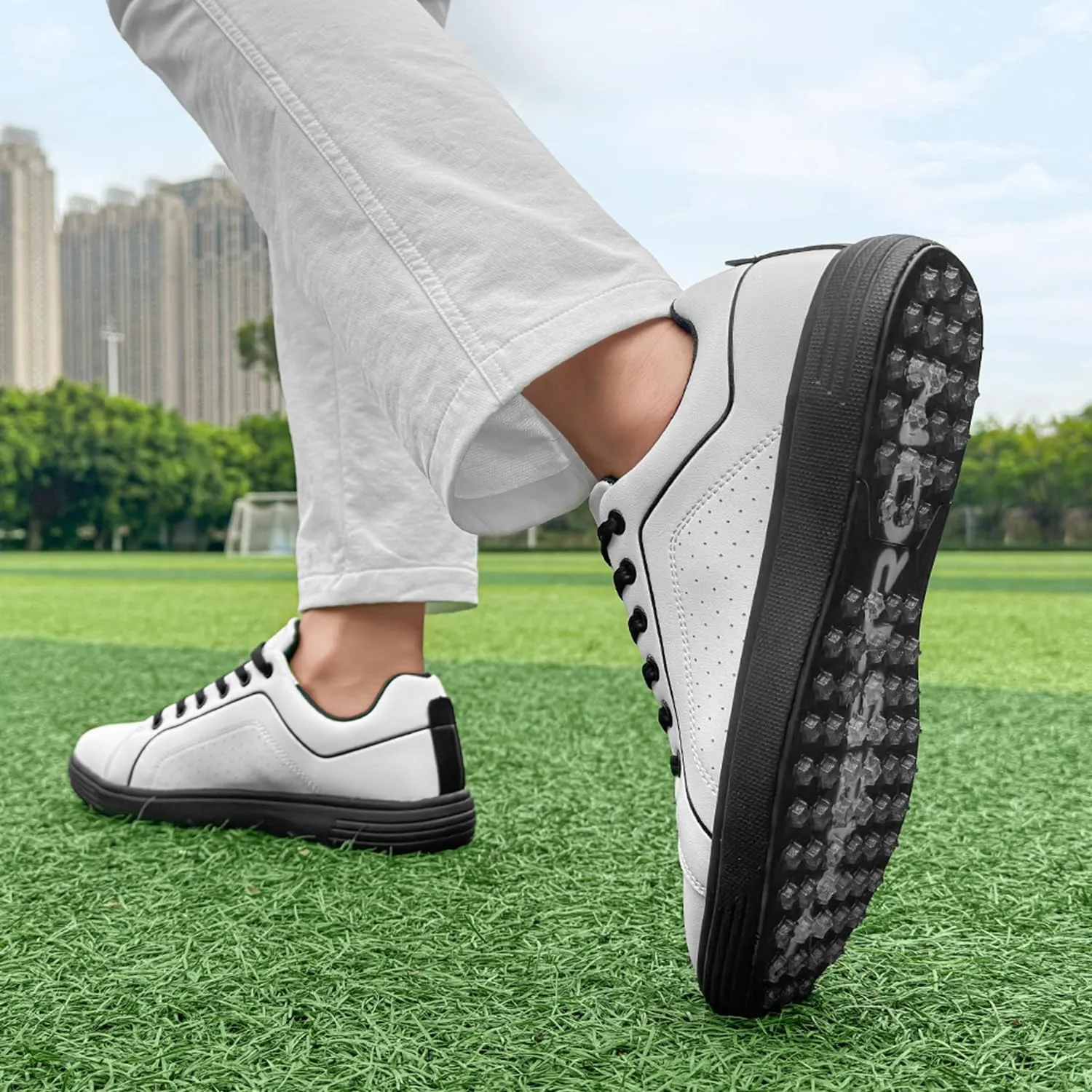 Spikeless Golf Shoes Men Professional Golf Foowears Luxury Walking Footwears for Golfers Outdoor
